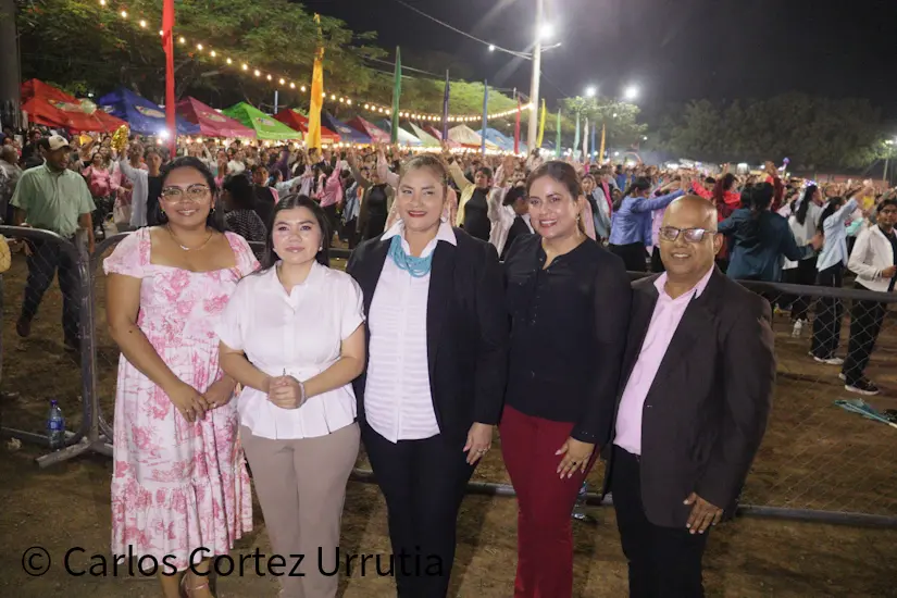 Plaza--(28)