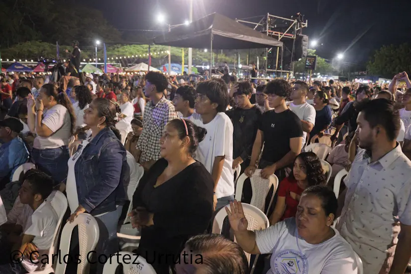 Plaza--(60)