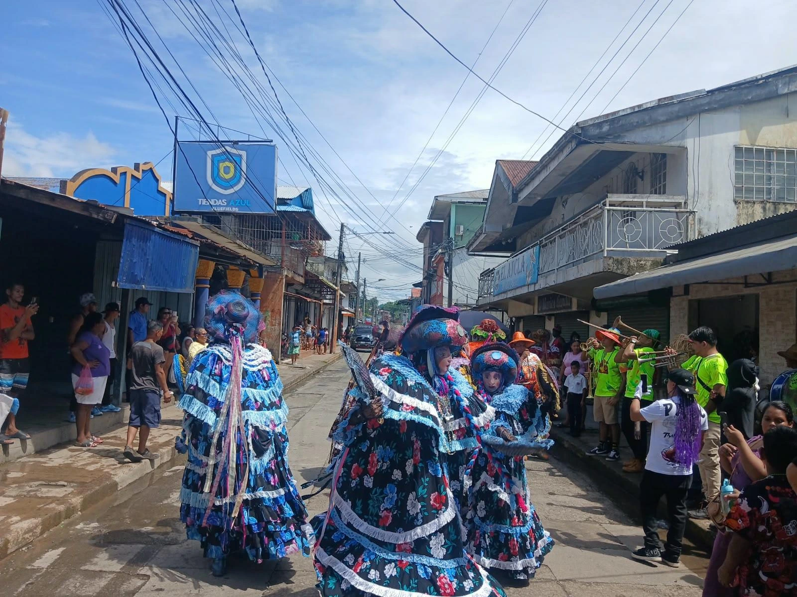 BLUEFIELDS-(5)